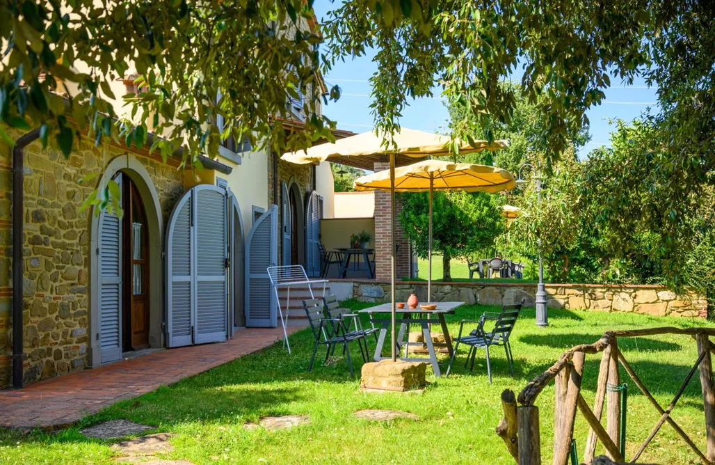 AlohaCamp accommodation Agriturismo Borgo Sant'Ercolano 5