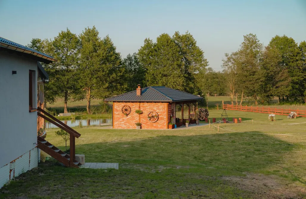 noclegi AlohaCamp Ranczo Kuflandia Średnia Huta 4