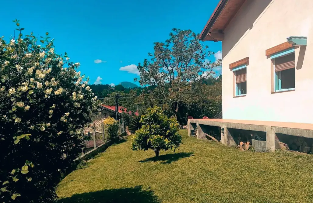 Cabañas País Vasco Casita Mágica con jardín privado y vistas 3