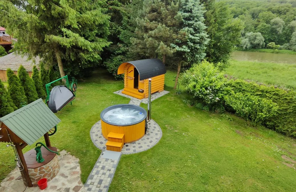 noclegi AlohaCamp Ranczo Bieszczady w Dolinie Sanu 5