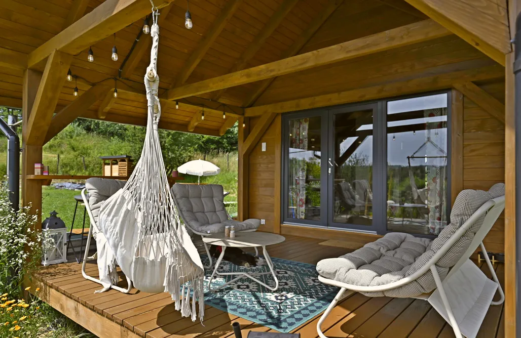 noclegi AlohaCamp Mychatka, gorąca balia retro w cenie 4