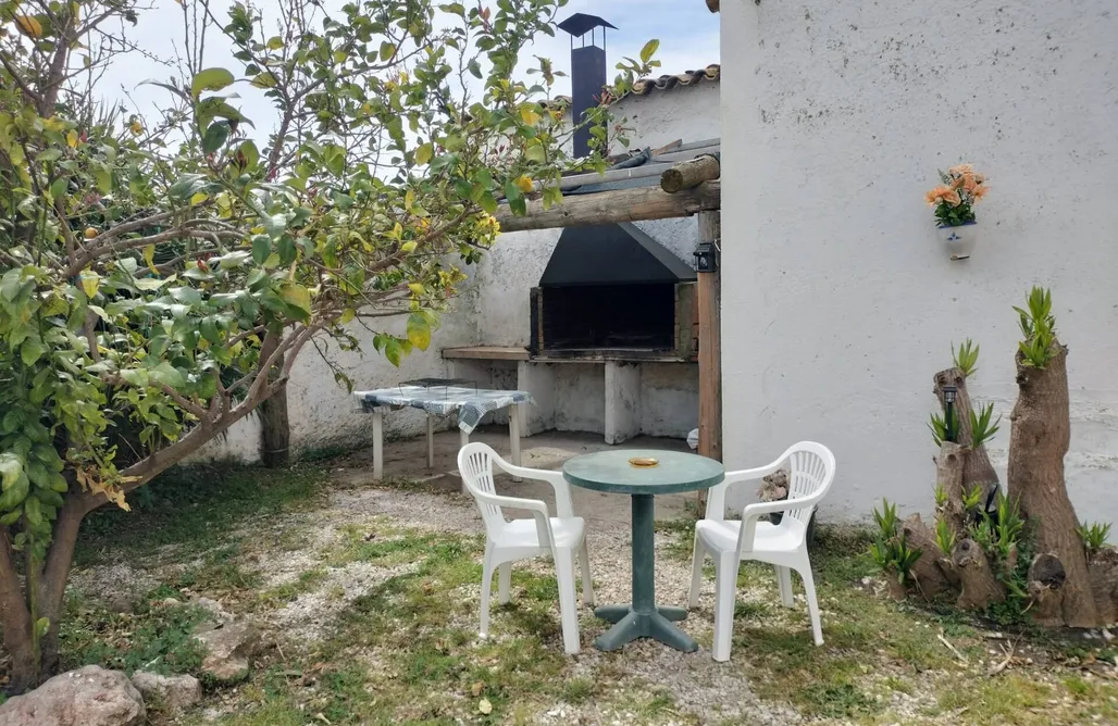 alojamientos AlohaCamp Masia Cal Vies 4