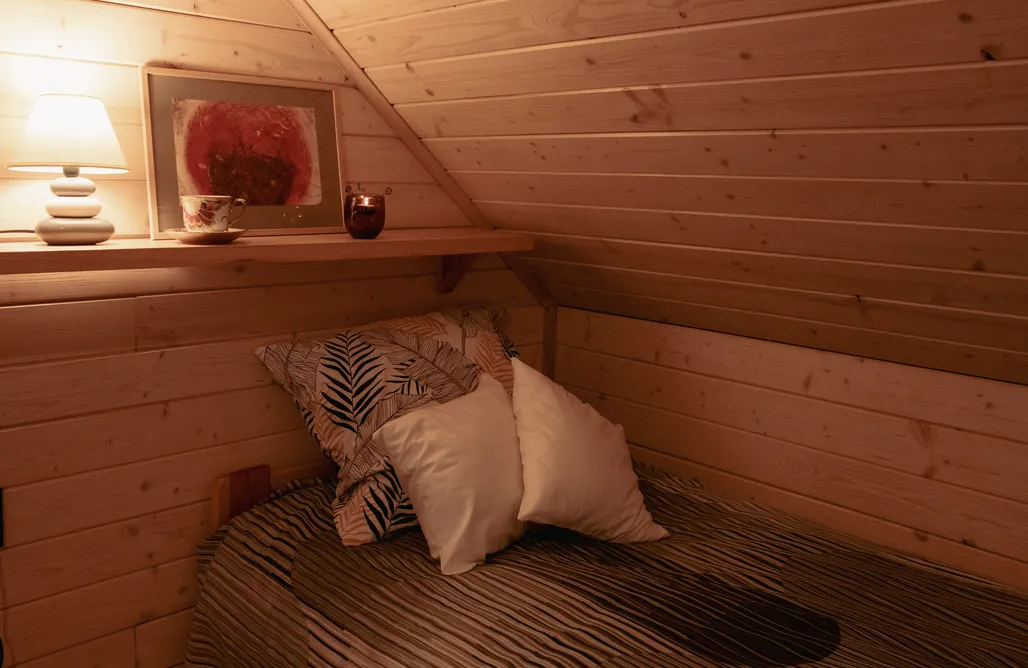 noclegi AlohaCamp Szary domek Zelwa 1