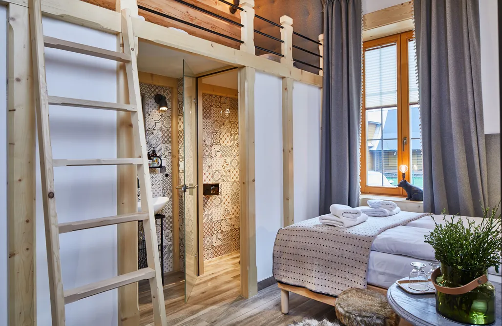 AlohaCamp Mezzanino 2