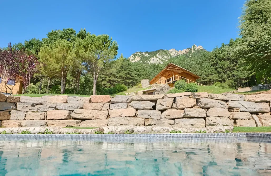 AlohaCamp accommodation La Torre d’Espinalbet 3