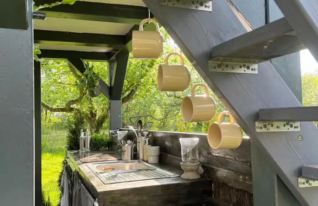 AlohaCamp accommodation Wolkennest - Baumhaus 4