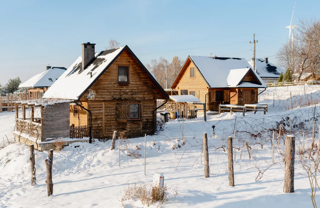 noclegi AlohaCamp Winnica Nad Źródłem - Domki w winnicy 1