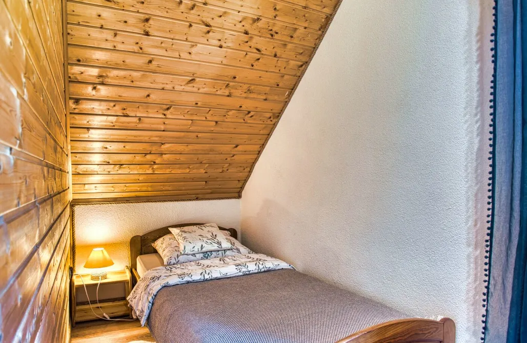 AlohaCamp Żubrowe Wzgórze Domek 6 osobowy  3