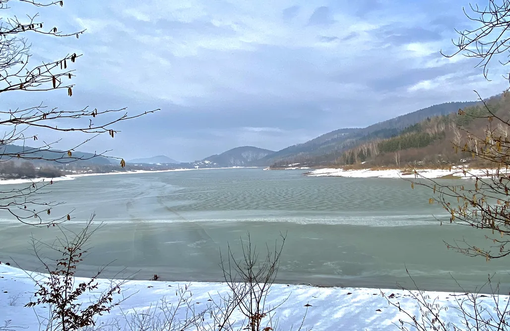 hebergement AlohaCamp Chabrowo Retreat - dom nad jeziorem Klimkówka 5