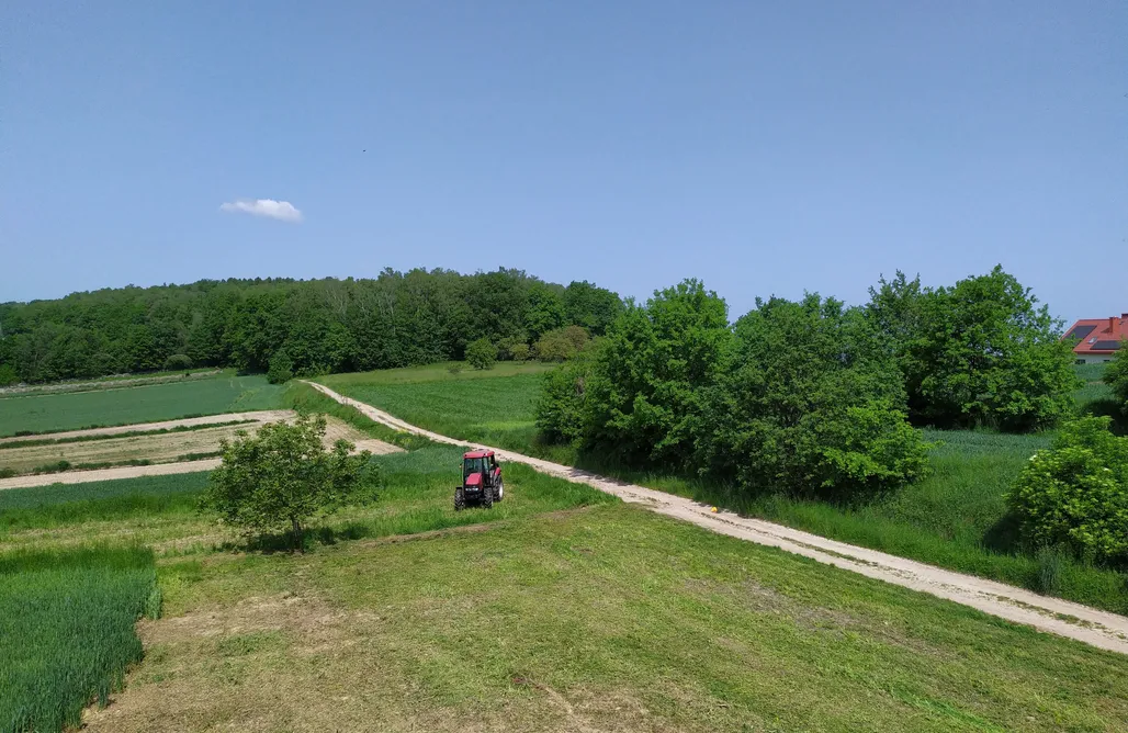 noclegi AlohaCamp Miejsce Kamperowe - widokowy parking niedaleko Wieliczki i Krakowa, Zborczyce 4