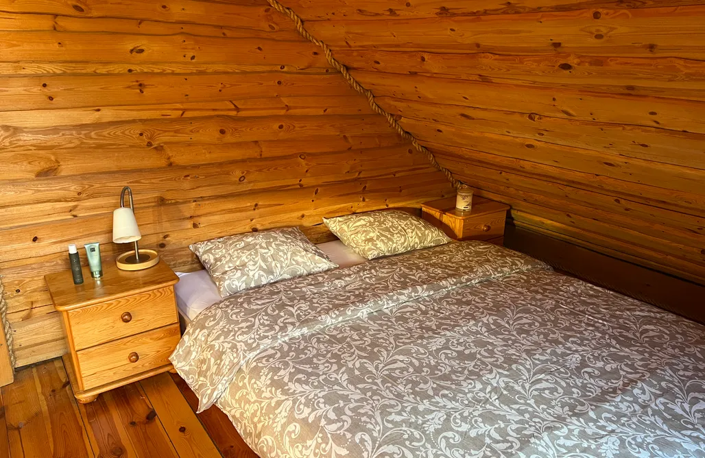 AlohaCamp Domek z bali nad rzeką • basen, jacuzzi, sauna 2