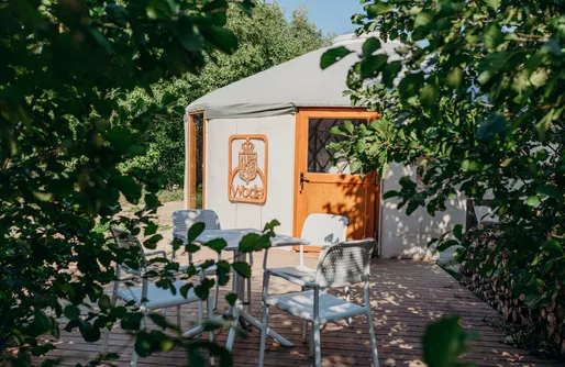 Zdjęcie obiektu Zatoka Bielika - domki i jurty z jacuzzi na wyłączność 