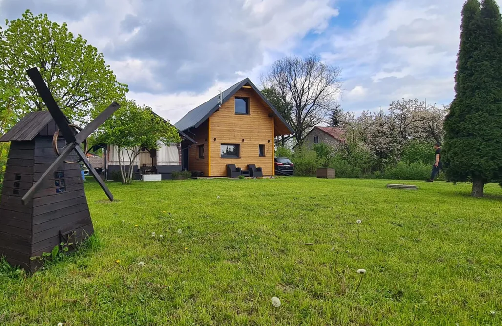 Studio Brzózka

 AlohaCamp