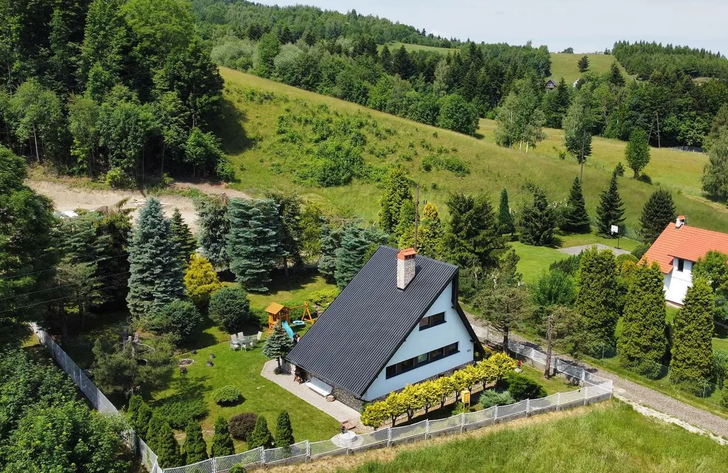 Andrychów noclegi Retro Domek - Domek z ogrodem w górach 2