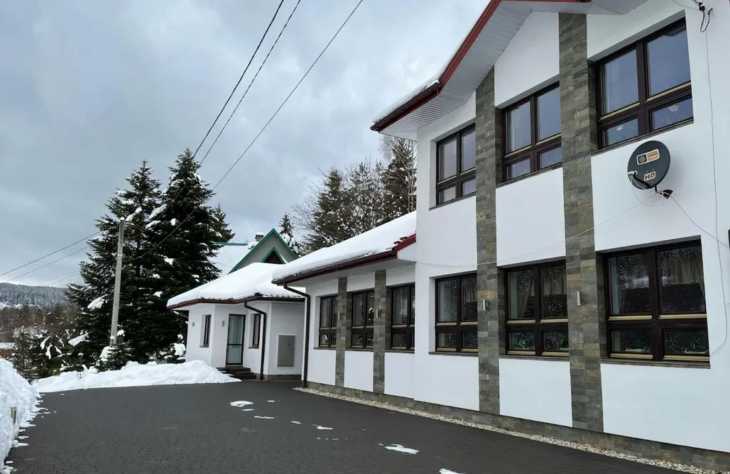 AlohaCamp accommodation Honey Inn 1