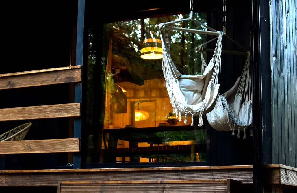 AlohaCamp accommodation Okno na Las 4