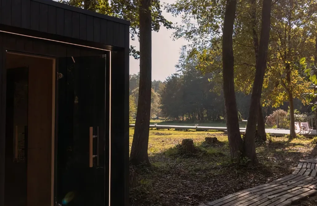 AlohaCamp Willa Weranda Home 1