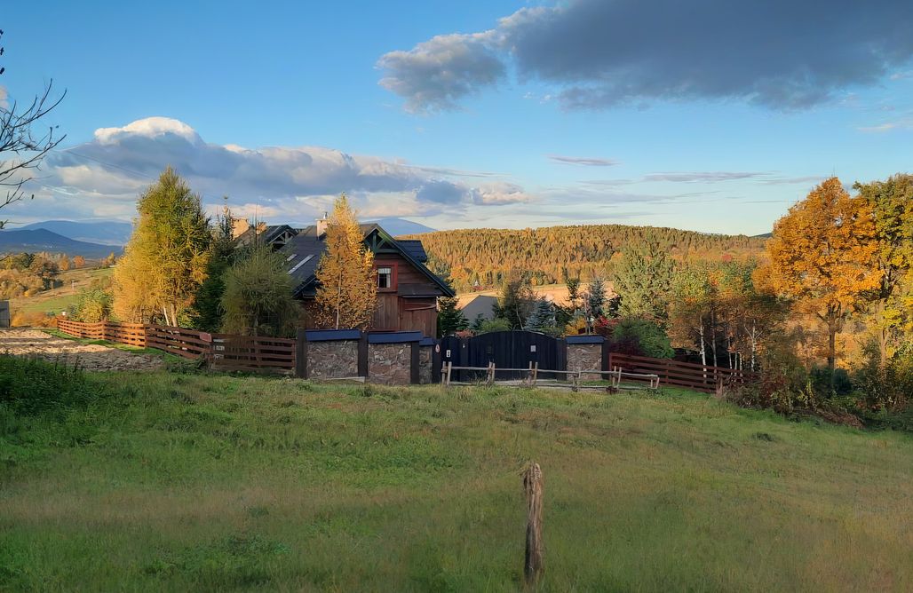 noclegi AlohaCamp Chata Drewniana Stefanówka  2