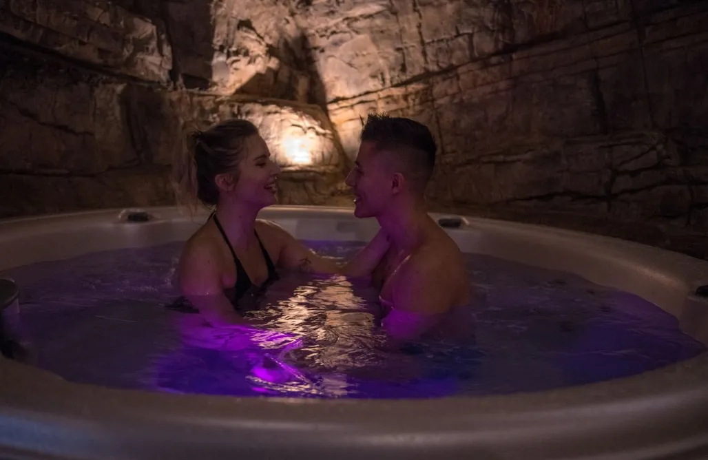 AlohaCamp Domek Hobbita 1