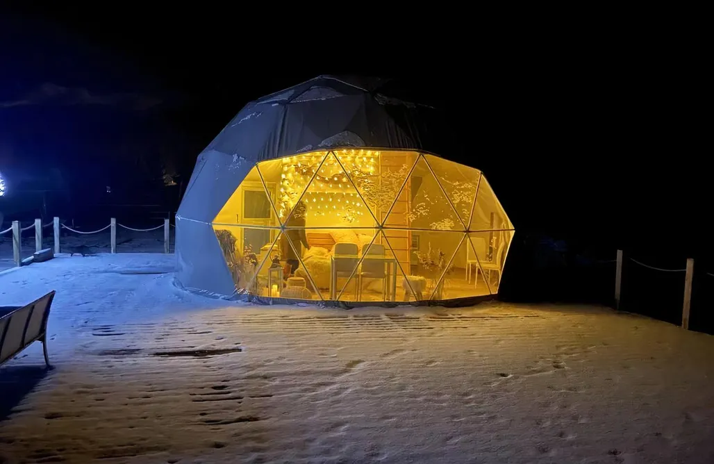 ubytování AlohaCamp Magiczna kopuła skryta pośród mgły 1