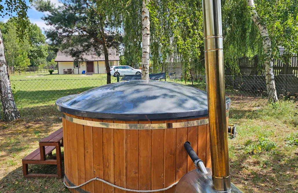 noclegi AlohaCamp Domek nad stawem 1