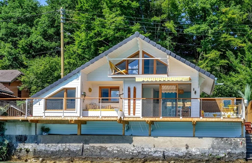 Chalet Coquillage Waterfront Escape On Lake AlohaCamp