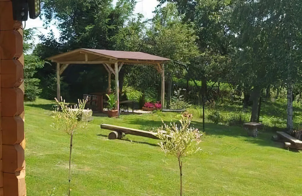 noclegi AlohaCamp Domek Letniskowy Radomice 5