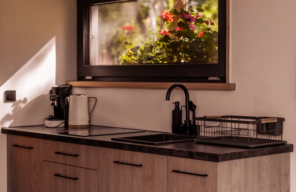 noclegi AlohaCamp Wioska Radoska - Żółta Stodoła 1