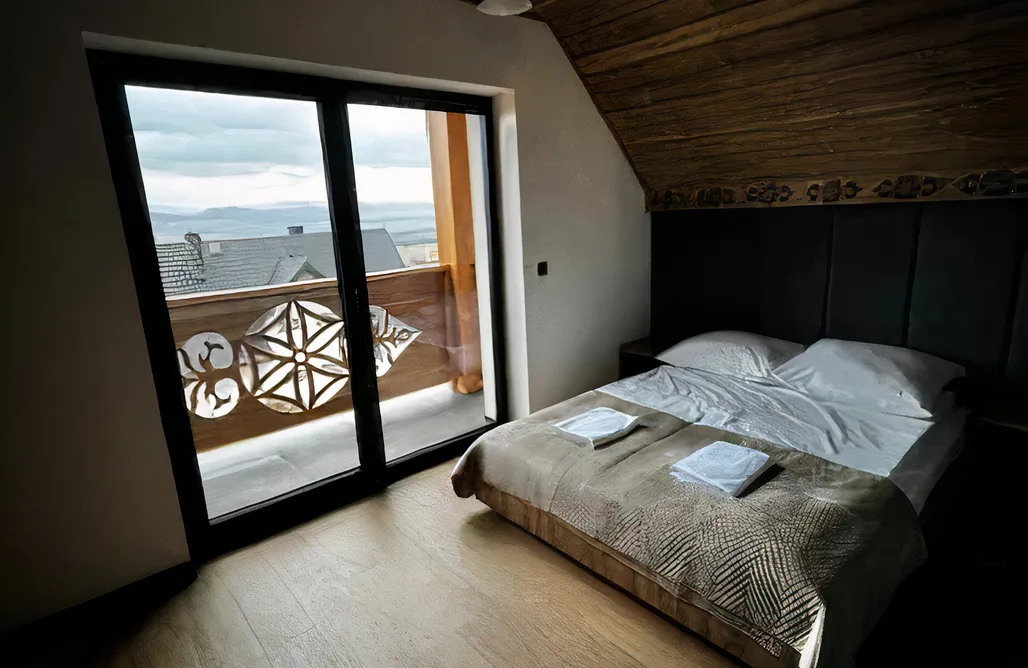 AlohaCamp Porębiańska Osada Szlembark  2