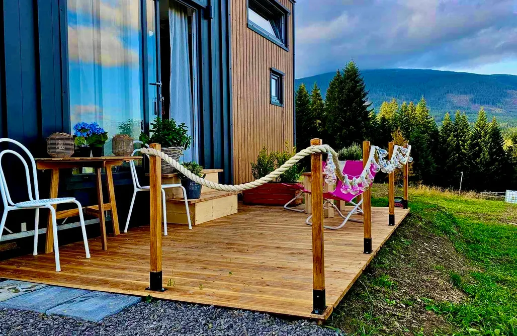 Termy Chochołów noclegi z wyżywieniem Domek z widokiem na góry z jacuzzi Tiny House domek w górach  3