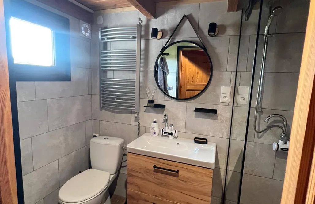 AlohaCamp Malwa - domek ogrzewany kominkiem  1