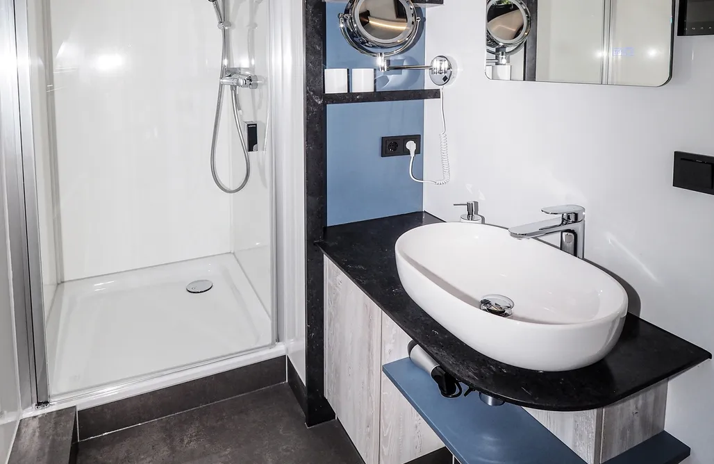 Unterkunft AlohaCamp exklusives Hausboot bei Passau 1