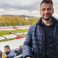 Sebastian gospodarz Ranczo Bieszczady w Dolinie Sanu