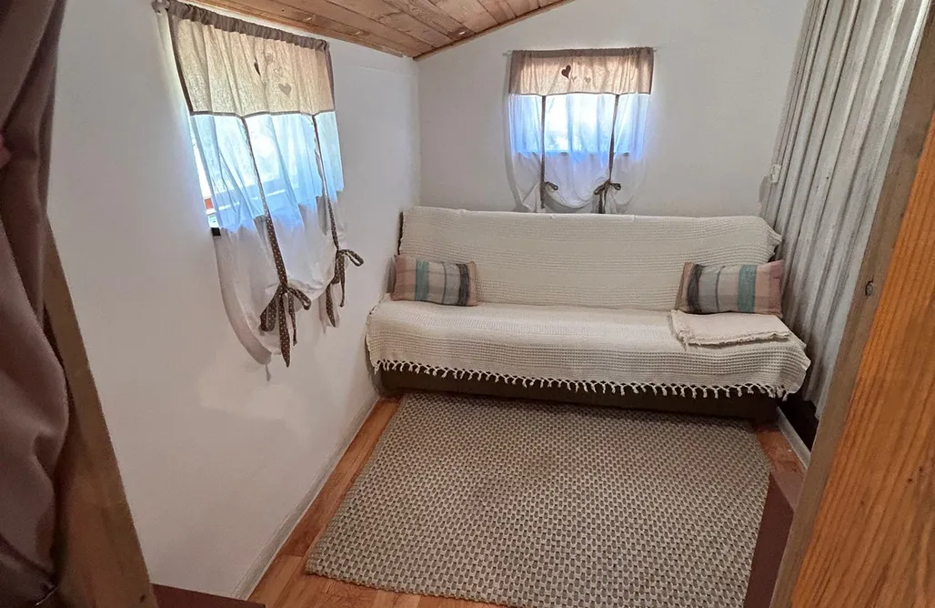 AlohaCamp Klimatyczna 80-letnia chata z duszą – 80 lat historii pośród szumu drzew i ognia w kominku 3