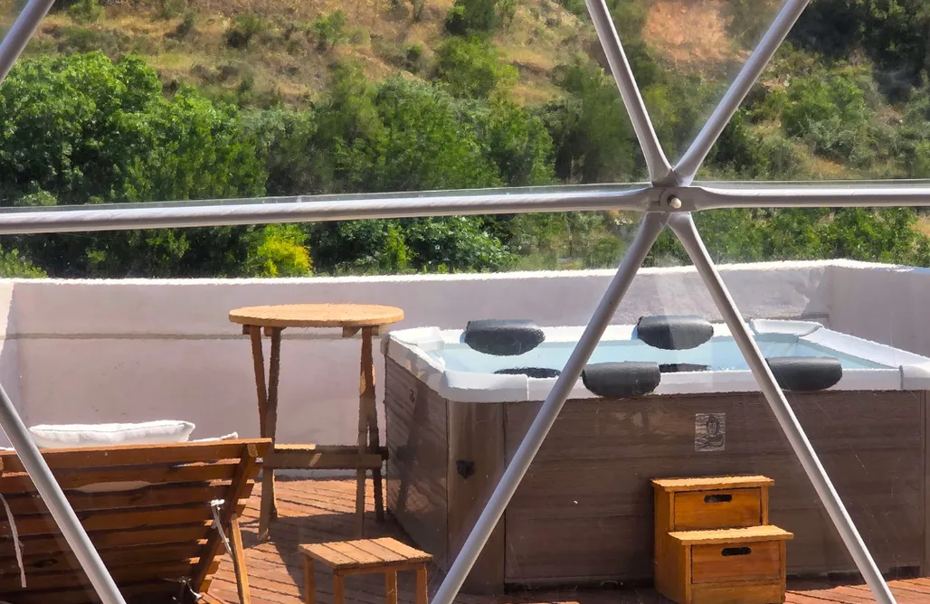 alojamientos AlohaCamp Domo Awa - Donde el amor encuentra su espacio 1