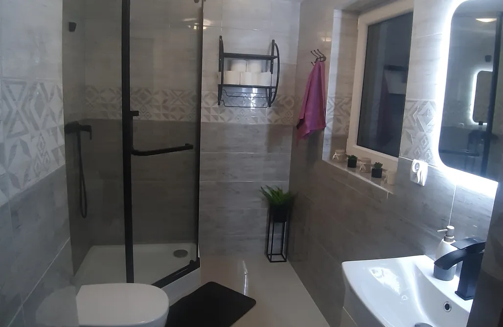 noclegi AlohaCamp Uroczy domek z kominkiem przy lesie nad rzeką Bug 1