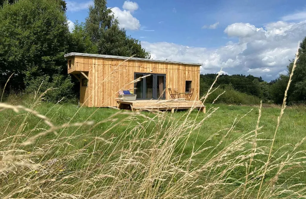 Hel noclegi z psem Charming Tiny House in the meadow 2