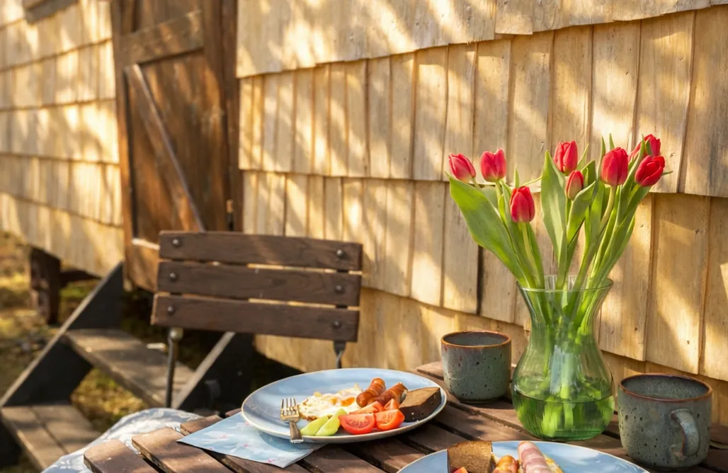 noclegi AlohaCamp Domek w lesie z alpakami 5