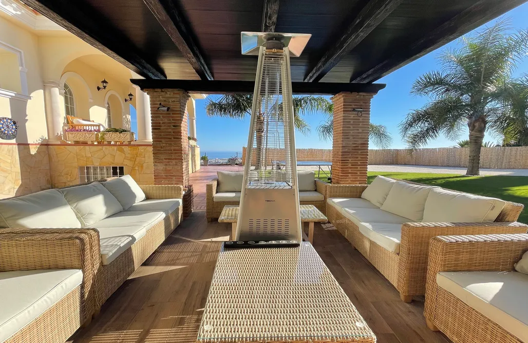 alojamientos AlohaCamp  Malagasuite Villa Moriana 4