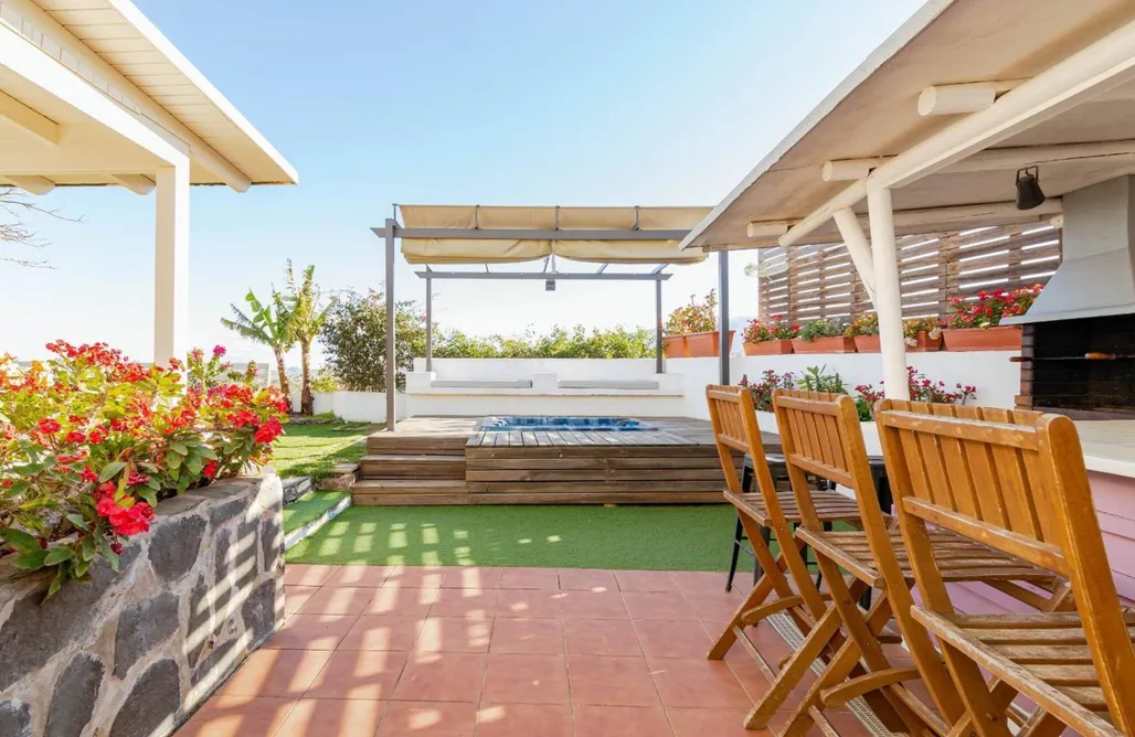 alojamientos AlohaCamp Casa Cueva Bandama 5