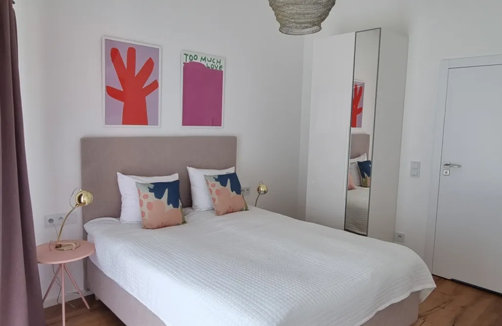 AlohaCamp Dom różowy 2