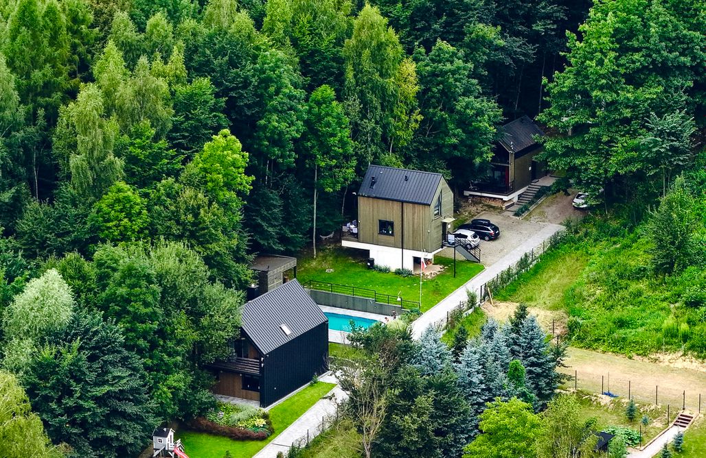 ubytovanie AlohaCamp Wzgórza Kunowskie - domy na wynajem z basenem, baliami i saunami 1