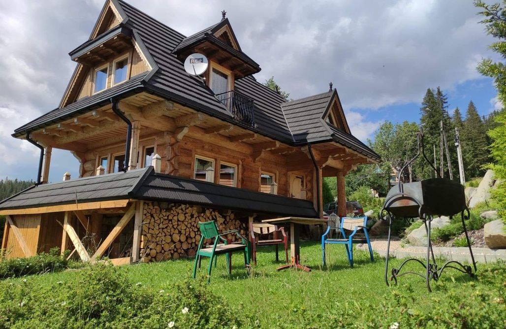 AlohaCamp accommodation Chatka Siedmiu Krasnoludków 2