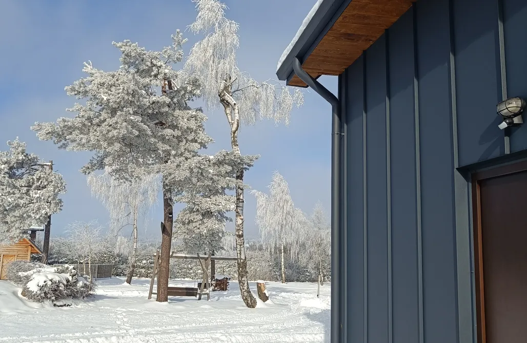 noclegi AlohaCamp Domek Iga Czarny 1