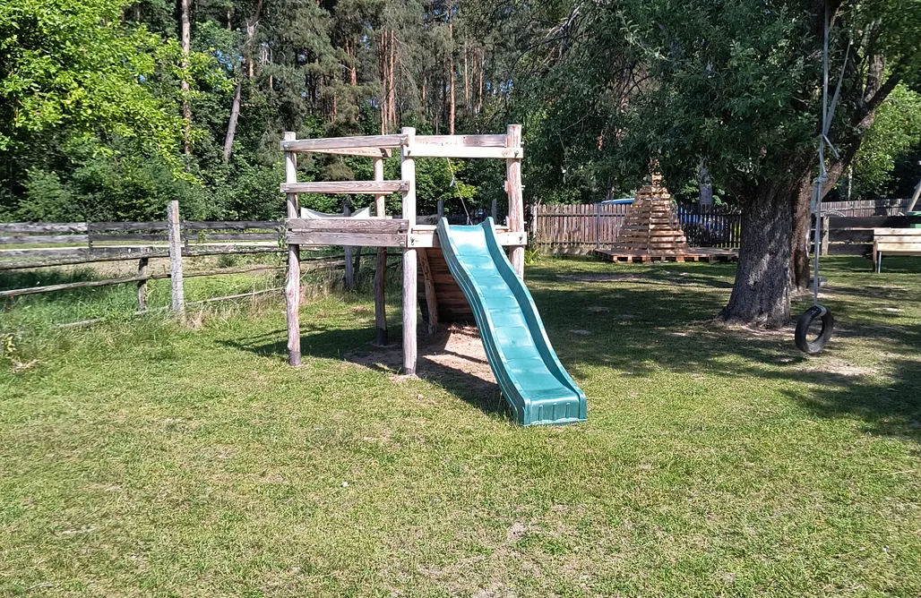 Gospodarstwo agroturystyczne Alpaki Pituchówka  AlohaCamp