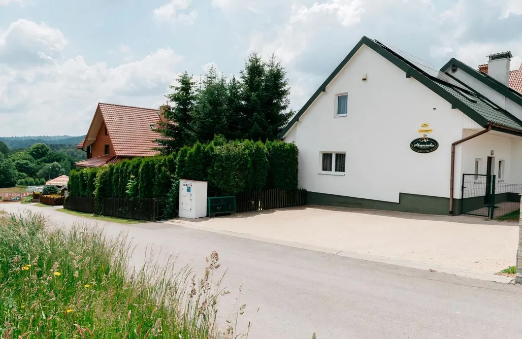 noclegi AlohaCamp Abramówka - dom z jacuzzi/sauną do 10 osób 4