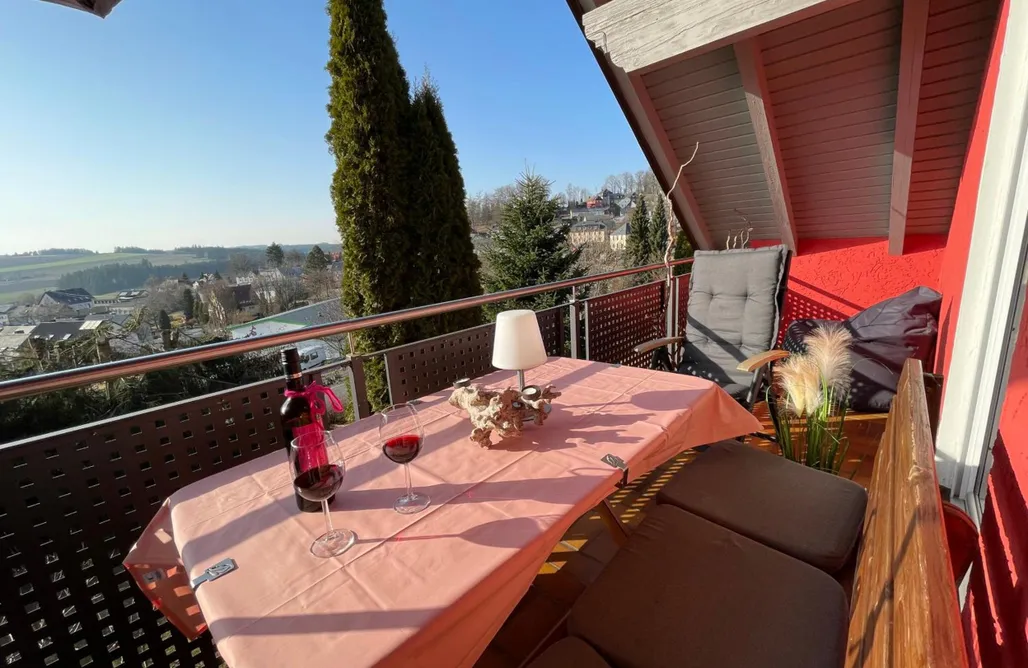 Unterkunft AlohaCamp Ferienwohnung Auszeit mit Loggia in Schauenstein 5