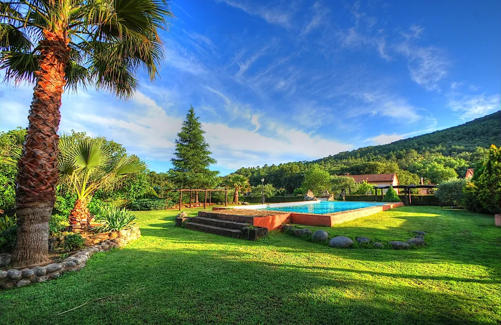 Casas Rurales con Piscina Privada La Ermita de los Llanos 1