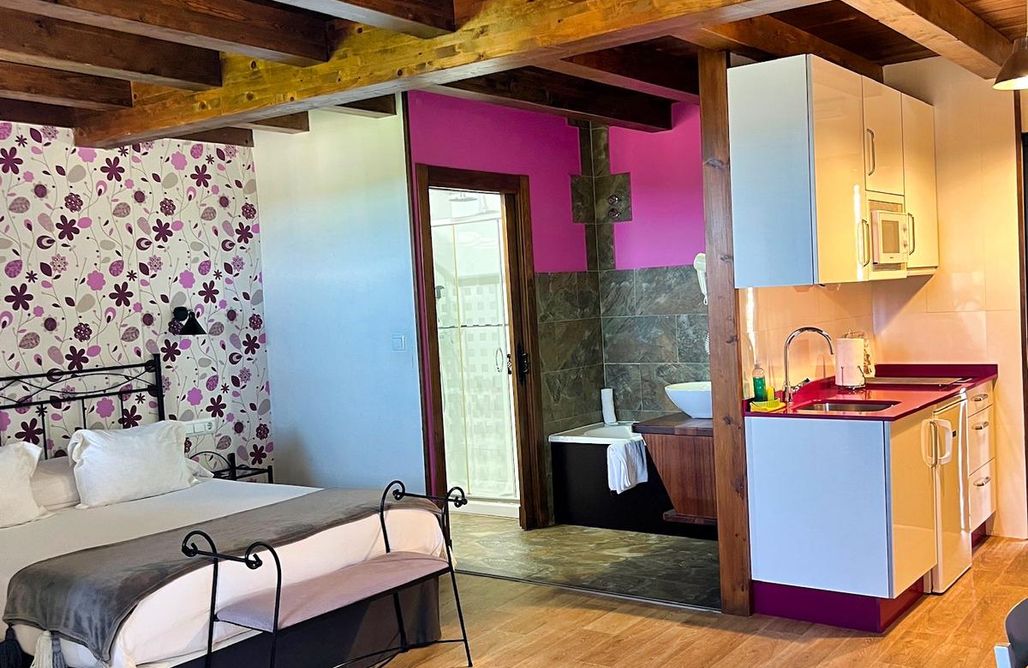 AlohaCamp Estudio 2 con bañera de hidromasaje y terraza 2