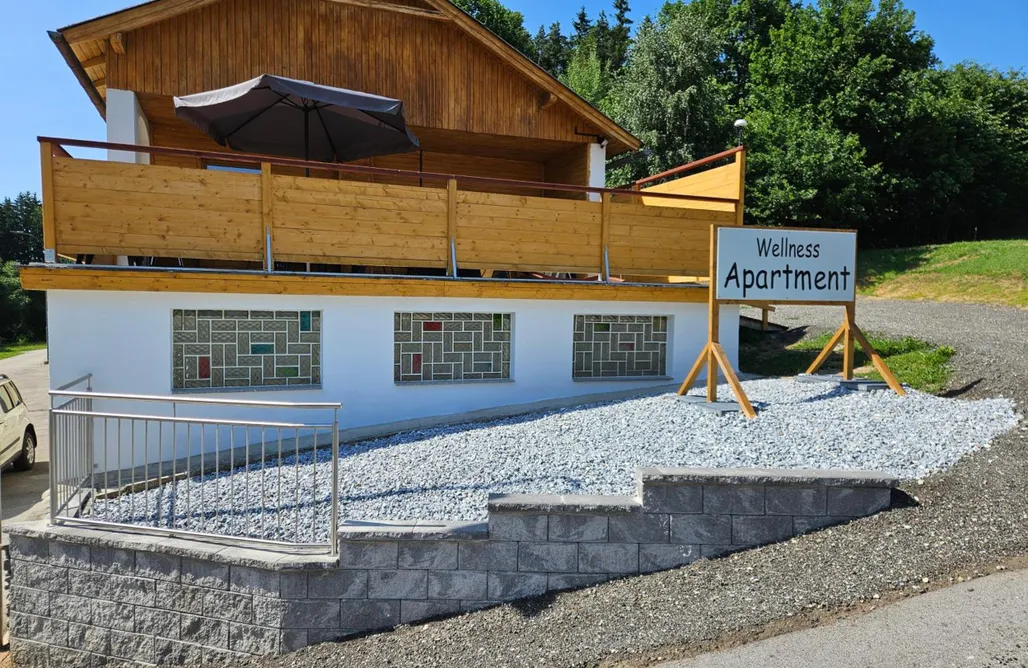 Hotel mit Whirlpool im Zimmer Wellness Apartment 2